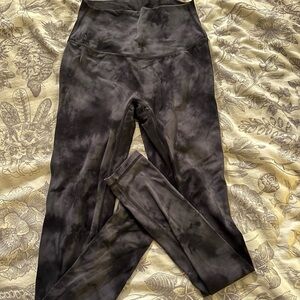 Paragon tie dye leggings
